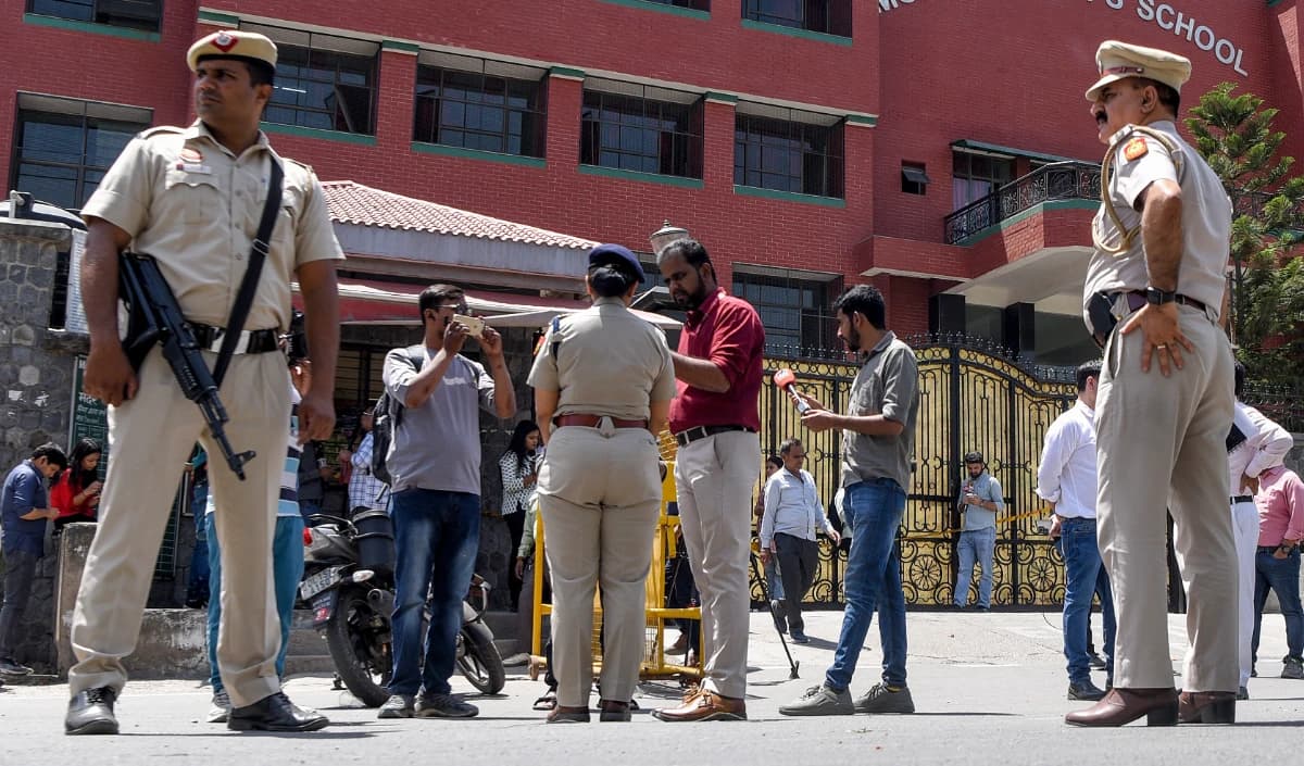  4 Jaipur schools receive bomb threats via email