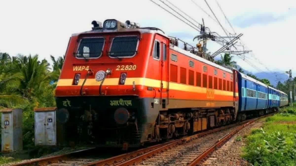 For Cyclone Dana southeastern rail cancelled several trains gnr 