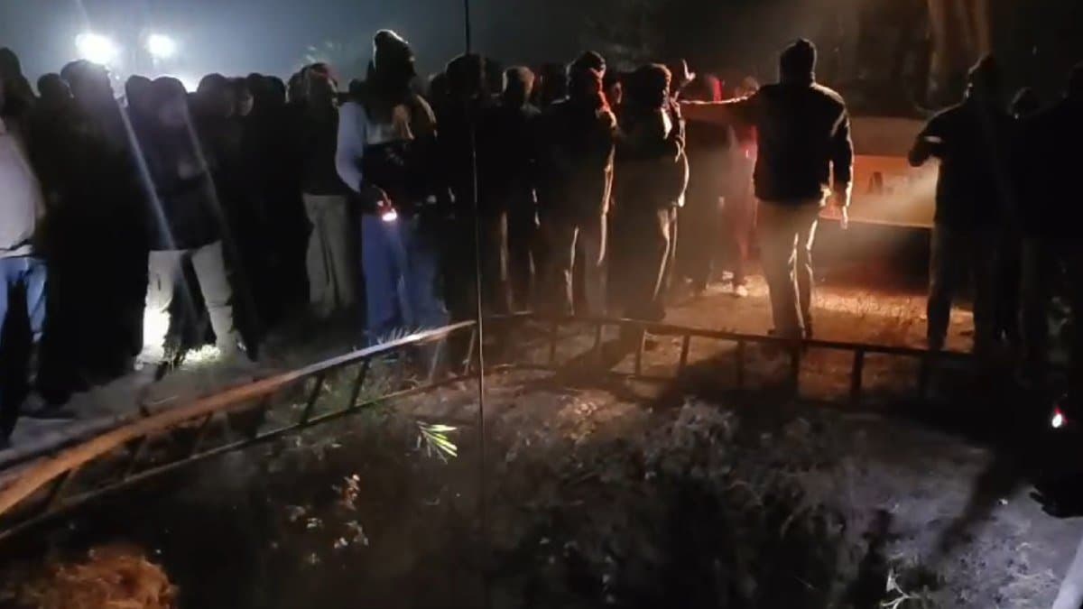 Body of a youth recovered from a abandoned coal mine in Asansol gnr