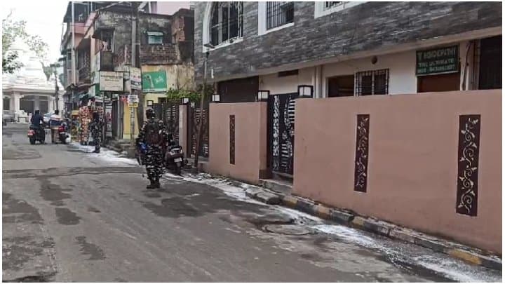 ed raids various area of kolkata for recruitment scam case