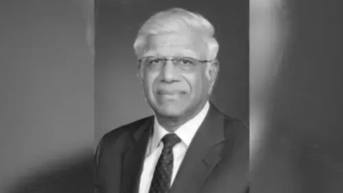 veljan group chairman V C Janardhan Rao stabbed to death by grandson over property dispute gnr