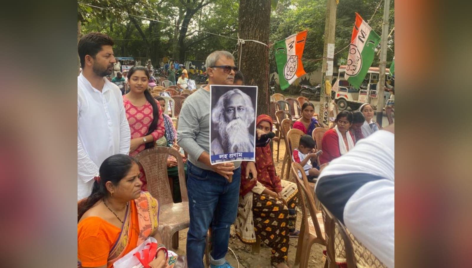 Minister mla protest in shantiniketan after CM orders 