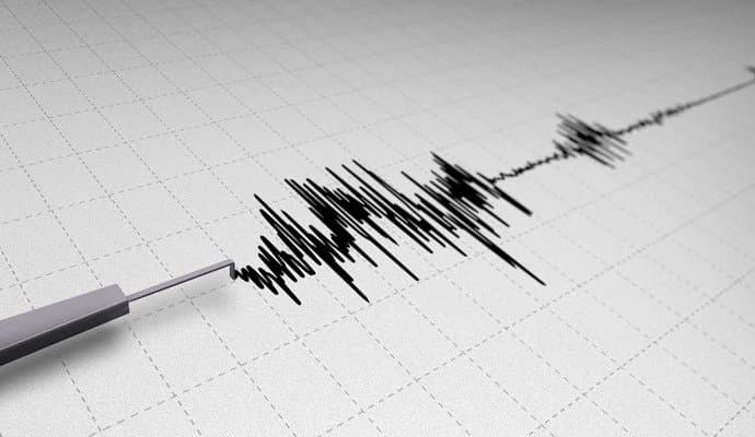 6.2 magnitude earthquake hits indonesia