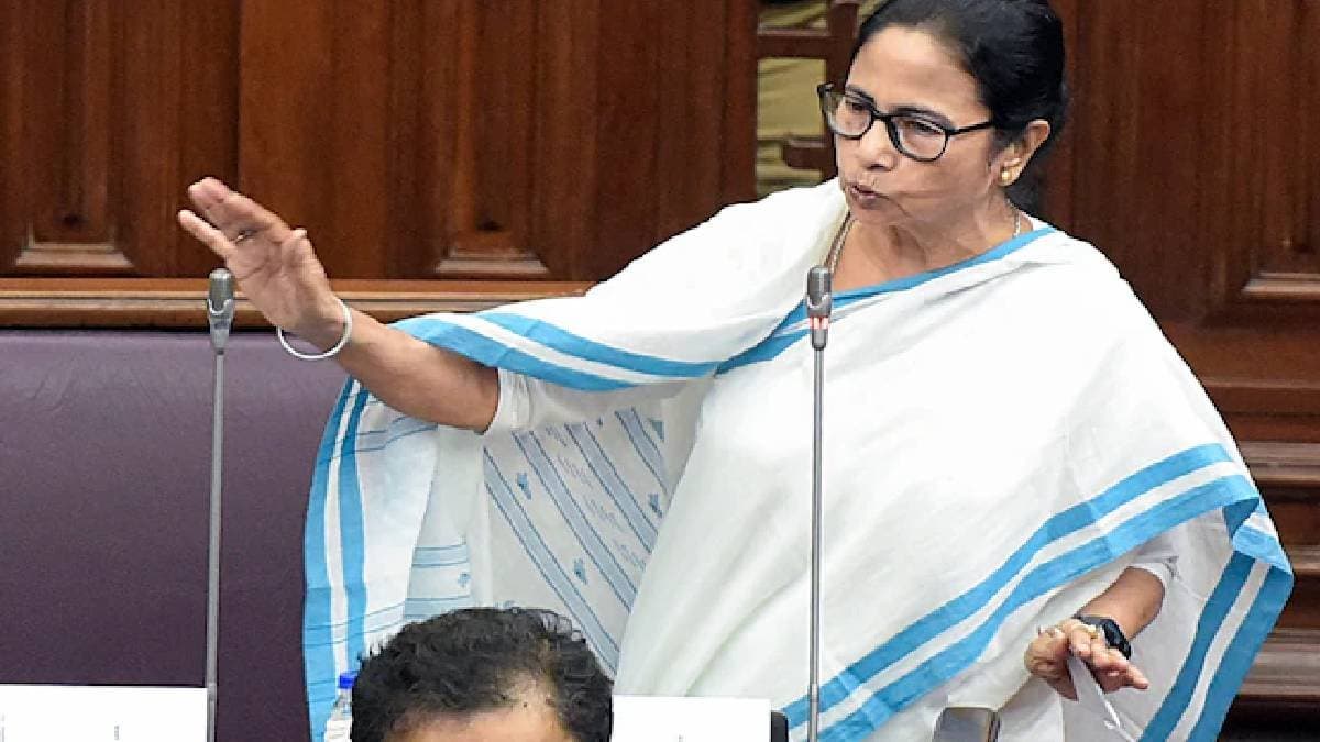 Mamata Banerjees Lollipop Reply To Occupy Bengal Bihar Odisha Claim From BNP Leader