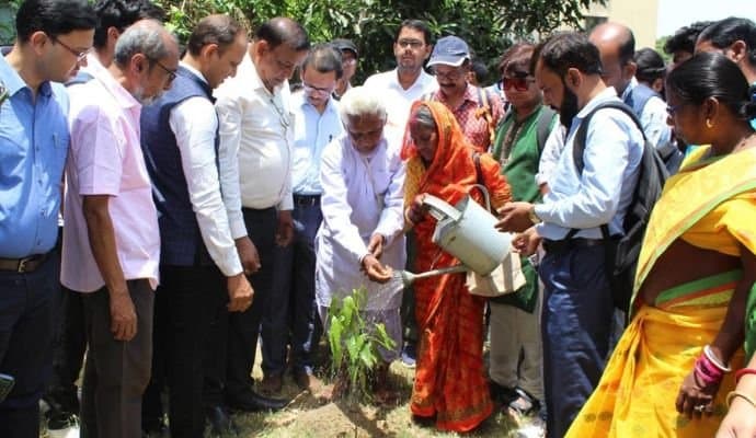  seminar with students to protection of the environmental balance 