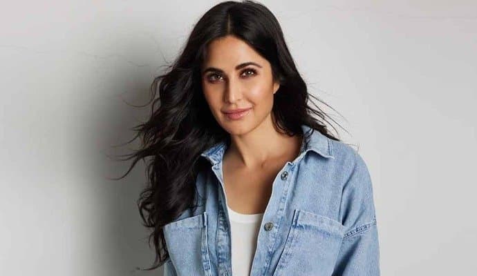 Katrina Kaif: হঠাৎ ৭০০০ অনুরাগীর ভিড়ে ফেঁসে গিয়েছিলেন ক্যাটরিনা! তারপর?