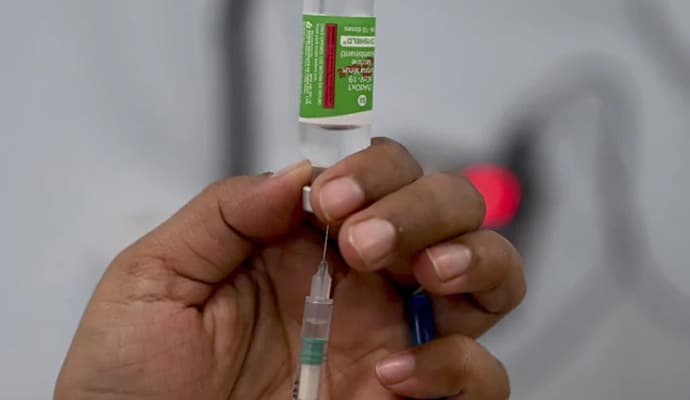 AstraZeneca Makes Big U-Turn, Admits Covishield Can Cause Rare Side Effects