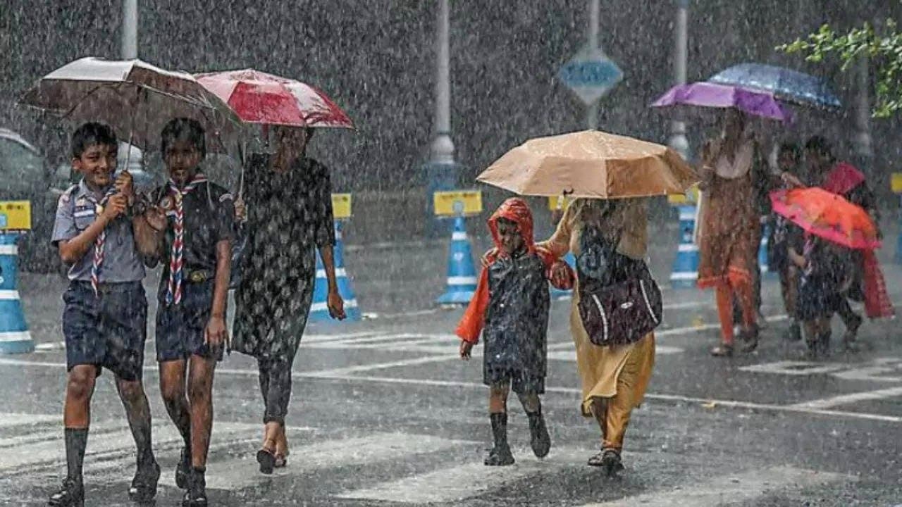Weather Update Heavy to moderate rainfall forecast in West Bengal gnr 