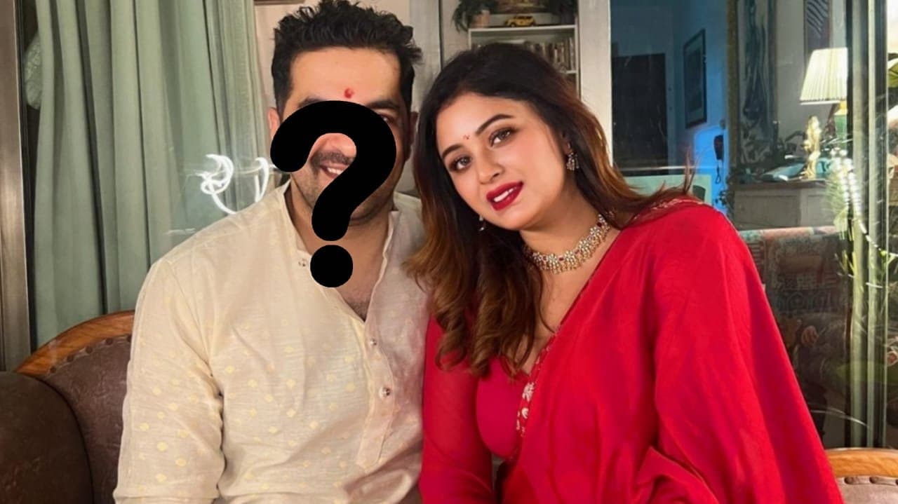 actress ritabhari chakraborty shared a picture with her rumoured boyfriend on social media ent