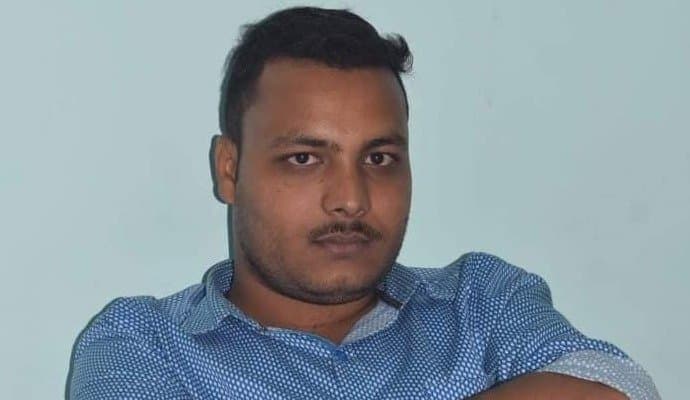 Civic volunteer on duty commits suicide in Murshidabad