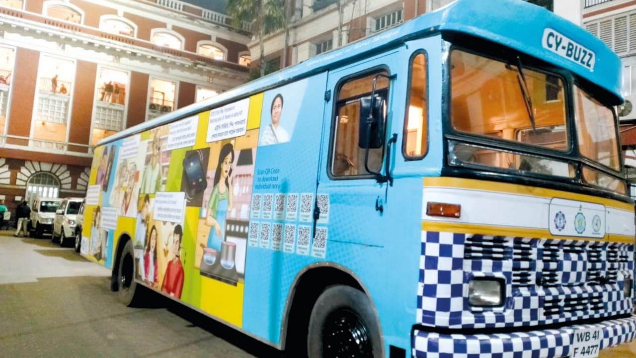 Special bus for cyber awareness in kolkata 