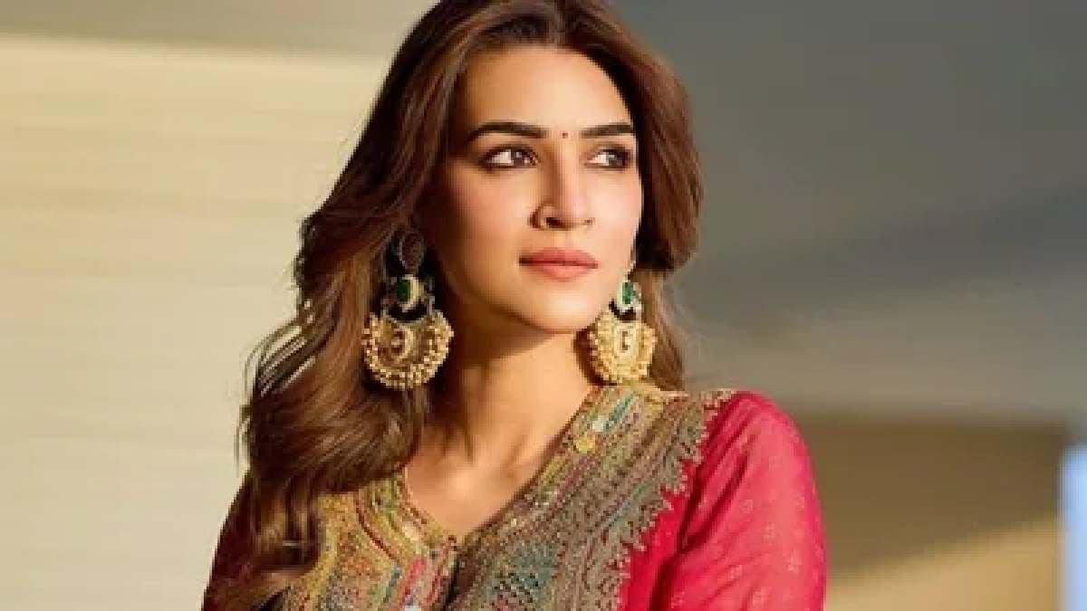 Bollywood actress Kriti Sanon reveals she had a breakdown while promoting Bhediya ENT