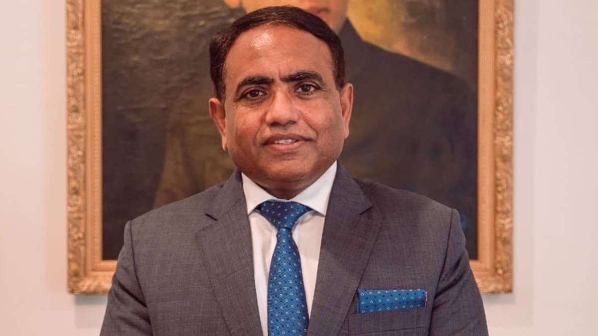 Top Pakistani diplomat denied entry in USA deported from Los Angeles Airport