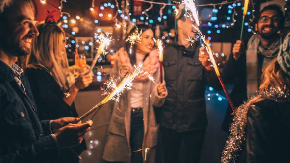 New Years Eve celebration Security Up In Delhi kolkata Gurugram Watch On Celebrations Drunk Driving gnr 