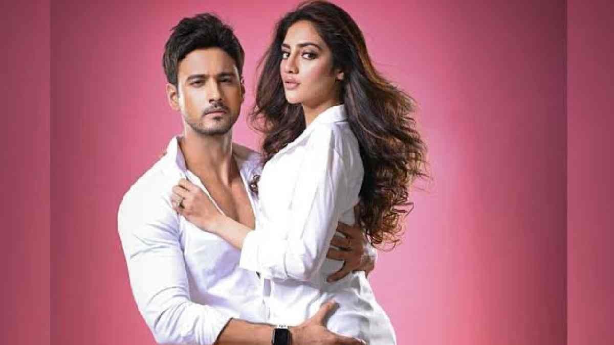 Yash-Nusrat Separate Trips Fuel Breakup Rumors