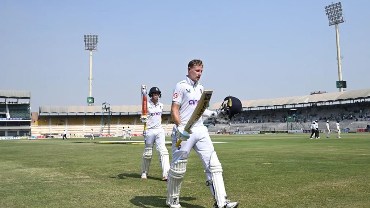 England put up 800 plus run against Pakistan spt
