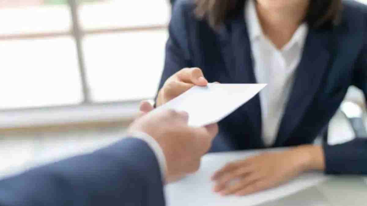   three Crore Salary job In Australia but  Nobody Wants to do this job 