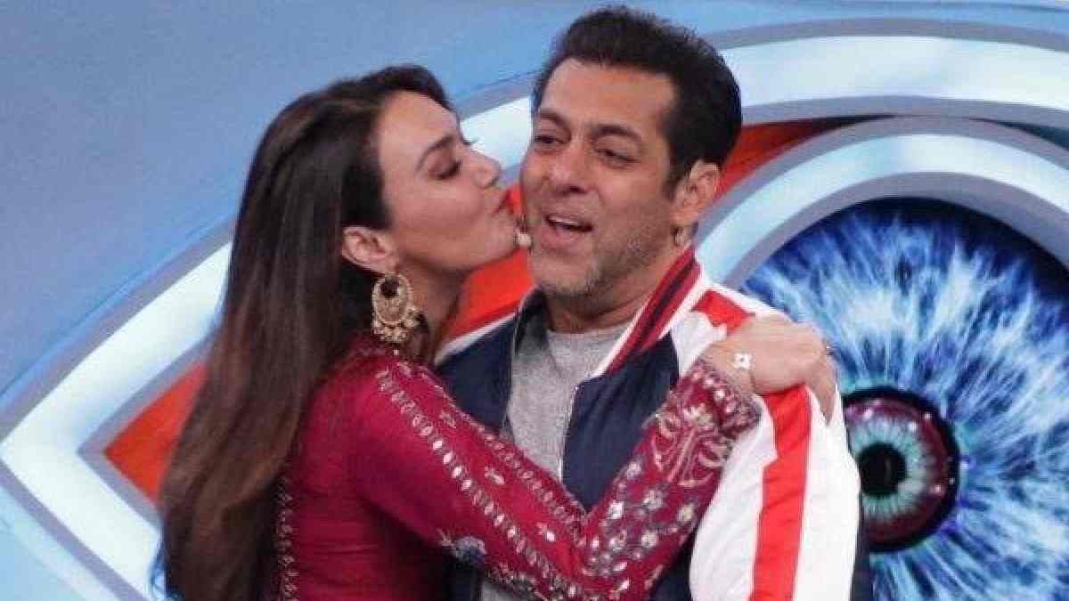 Bollywood actress Preity Zinta responds to X user asking if she ever dated Salman Khan ENT 