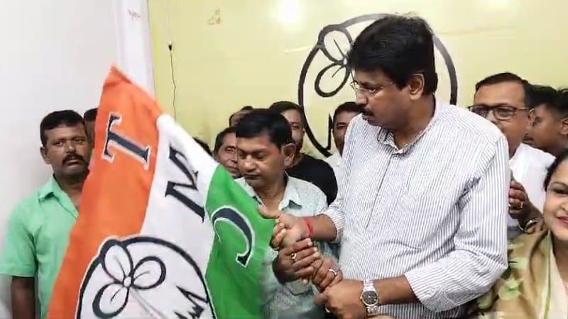 BJP-TMC: এপাং-ওপাং-ঝপাং, গেরুয়া শিবির থেকে ঘাসফুল শিবিরে ঝাঁপ নেতার, পঞ্চায়েত হাতে এল তৃণমূলের 