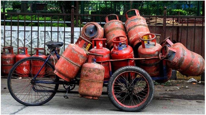 Commercial LPG cylinder prices cut