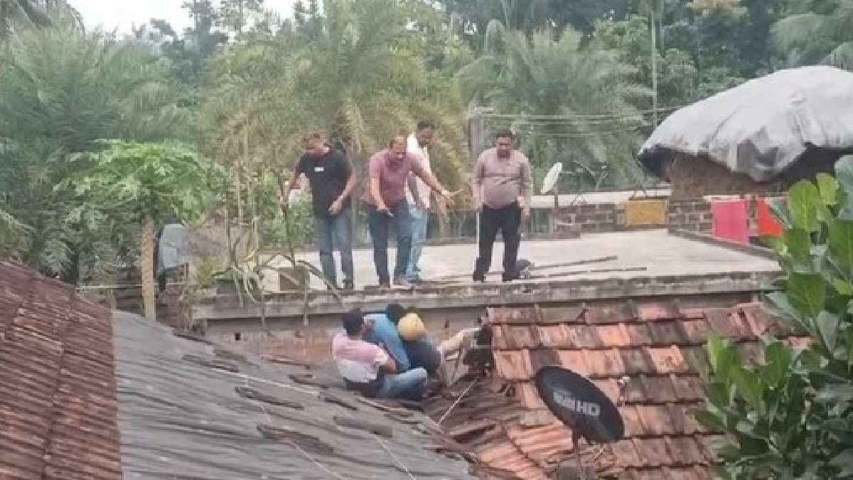 Youth Attacks Policeman with Bamboo Stick as police Arrests him later on gnr