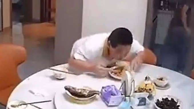 Chinese Boy Runs For Food Amid Shaking Earthquake in China