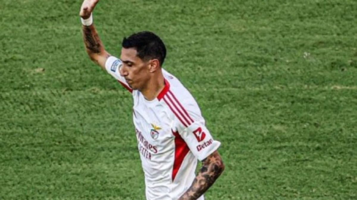 Angel Di Maria denies that he was apologizing to Boca Juniors fan after  scoring goal 