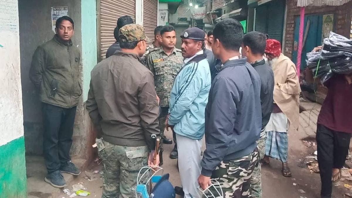 A labourer hacked to death in a factory gnr