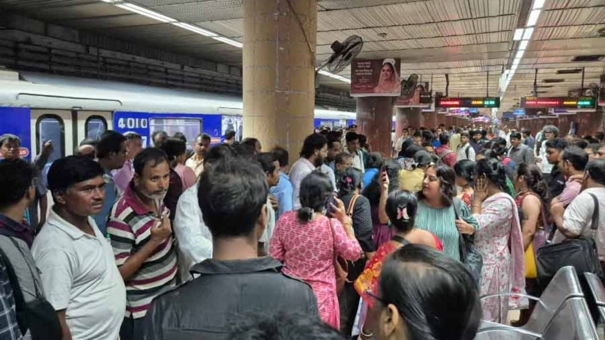 Kolkata Metro to run special services on the new year eve gnr