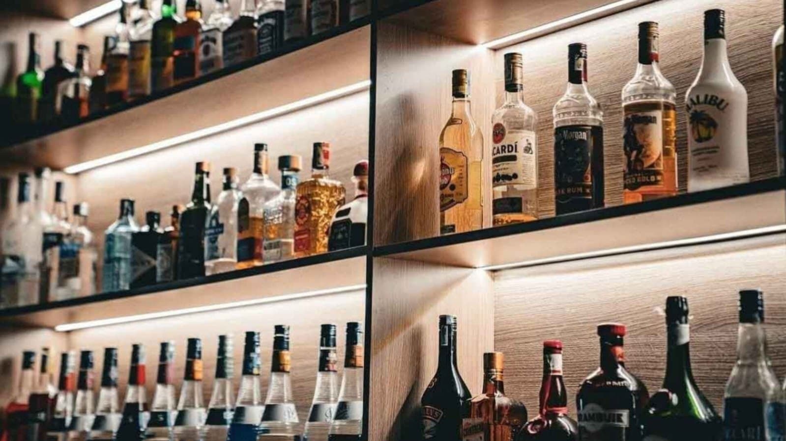 Saudi Arabia set to open first alcohol store