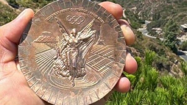 Olympics medal discoloured in a week says athletes spt