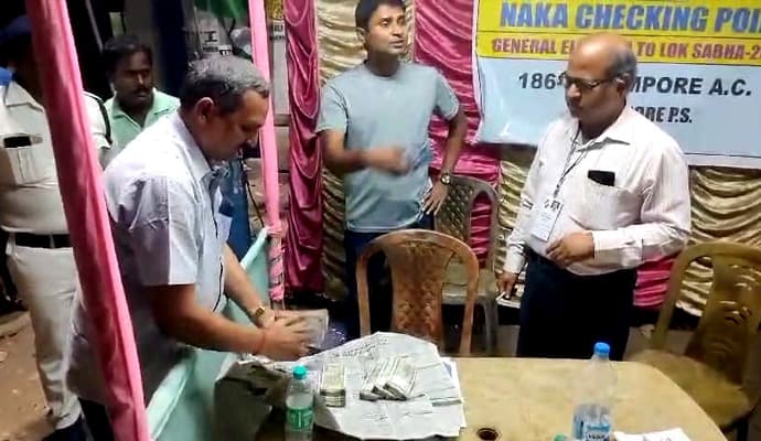 money rescued by chandannagar commissionarate