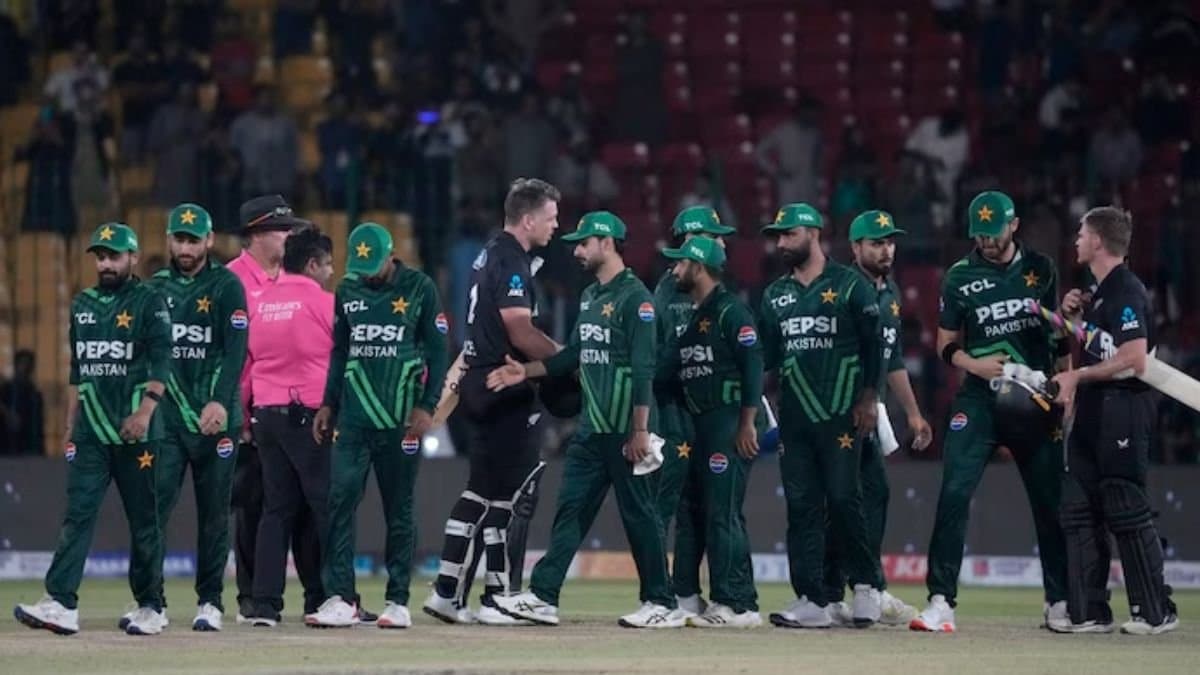  Aakash Chopra compared the Pakistan cricket team's inconsistency with their country spt 