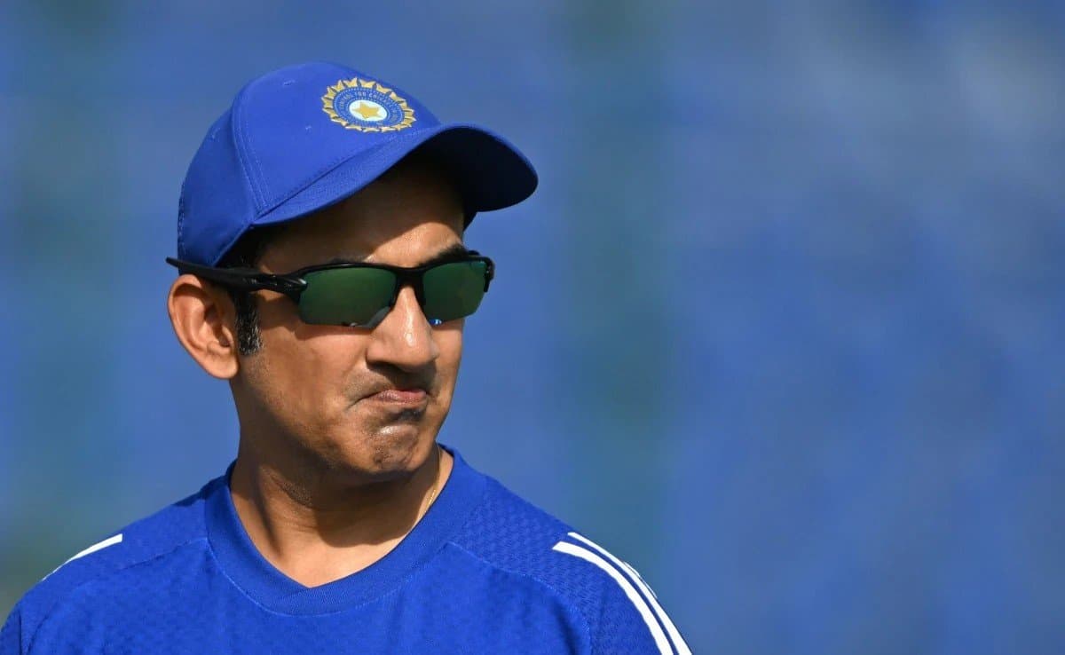 Dinesh Karthik grills Gautam Gambhir on Washington Sundars batting order