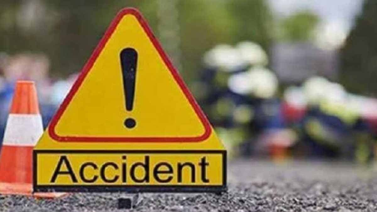  7 of a family killed as their car overturns in Telangana gnr 