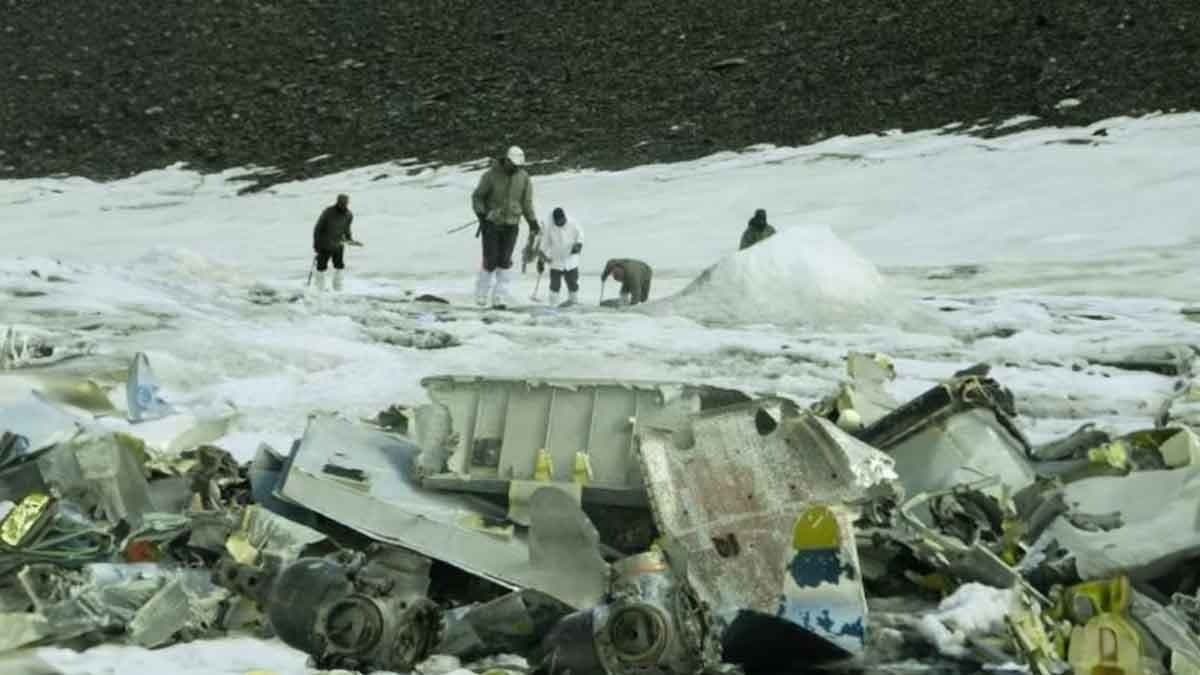 After 56 Years Army Expedition Recovers 4 More Bodies From IAF Plane Crash In Himachal_gnr
