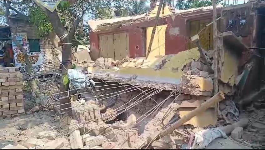 house collapse in hooghly's baidyabati