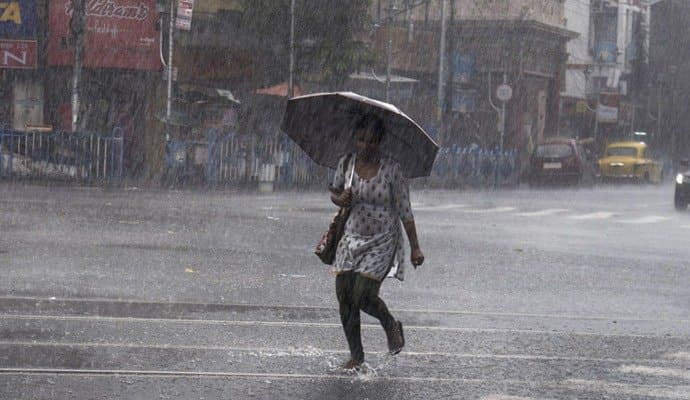 Weather update light shower on South bengal heavy rainfall on North gnr