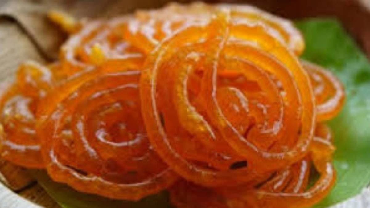 Is jalebi a breakfast or eveing snacks