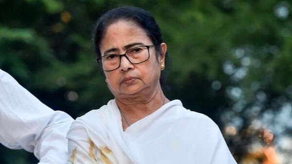 3 arrested for conspiring to vandalize cm Mamata Banerjees house on whatsapp group gnr 