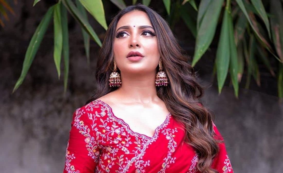 Abir- Shubhashree: "কে কার প্রেমে ডুবলো"? সোশ্যাল মিডিয়ায় প্রশ্ন তুললেন শুভশ্রী, নেপথ্যে কী কারণ?