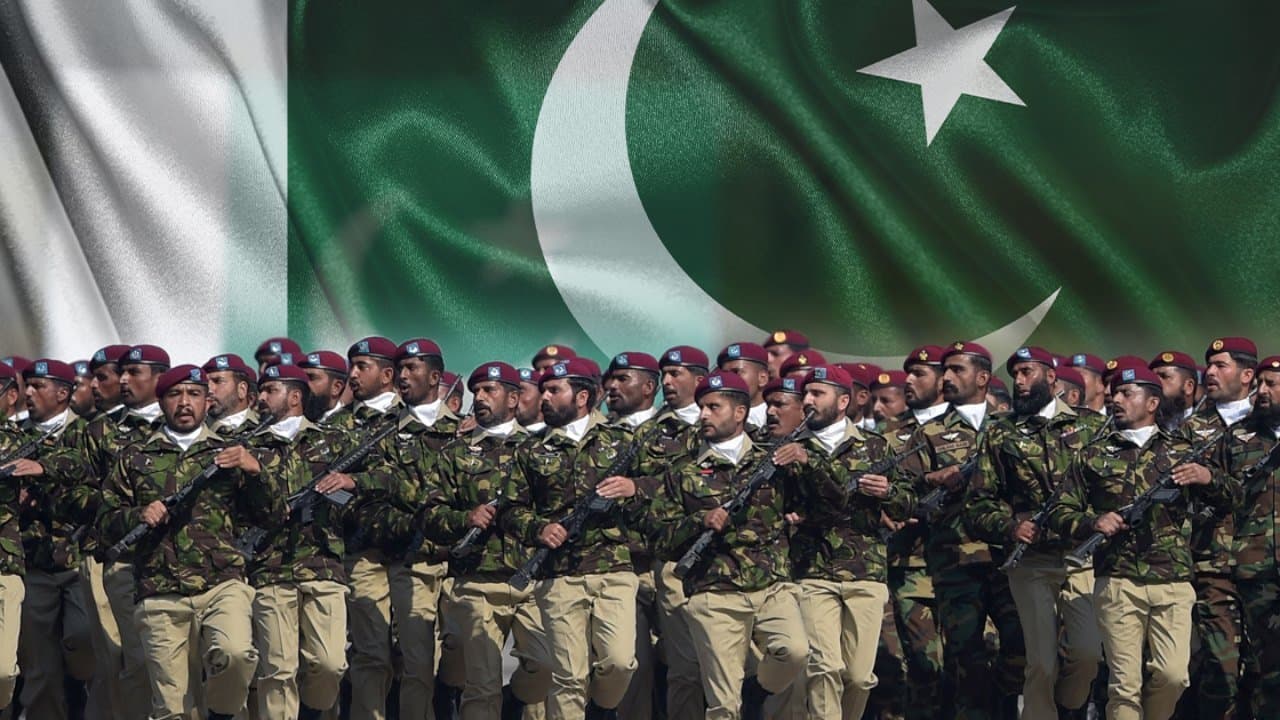 Do Hindus serve in Pakistan Army