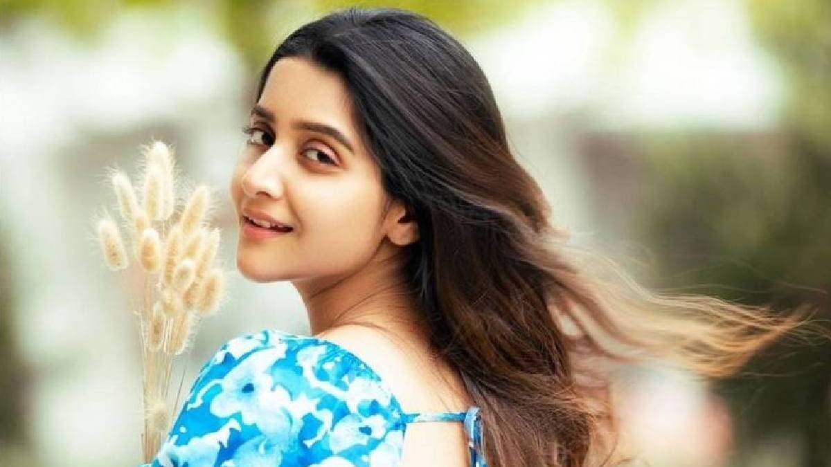 Debchandrima plays a pregnant woman in Bibhishon web series and wants to be a real-life mom too