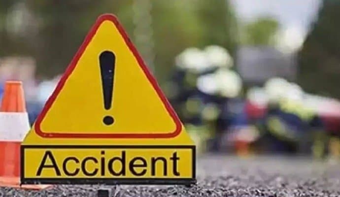 Uluberia accident two killed