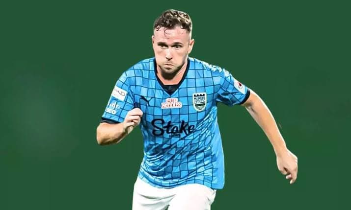 Greg Stuart arrives in kolkata, greeted by mohun Bagan fans spt 