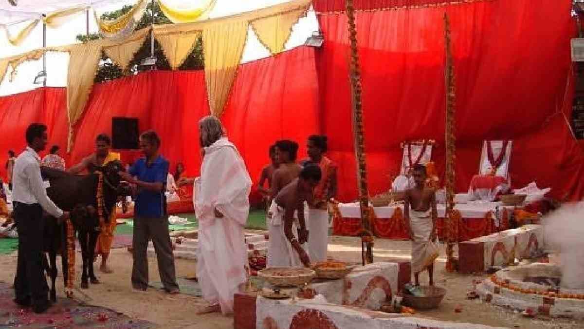 Unable To Observe Navratri Due To physical Issue Uttarpradesh woman doing this