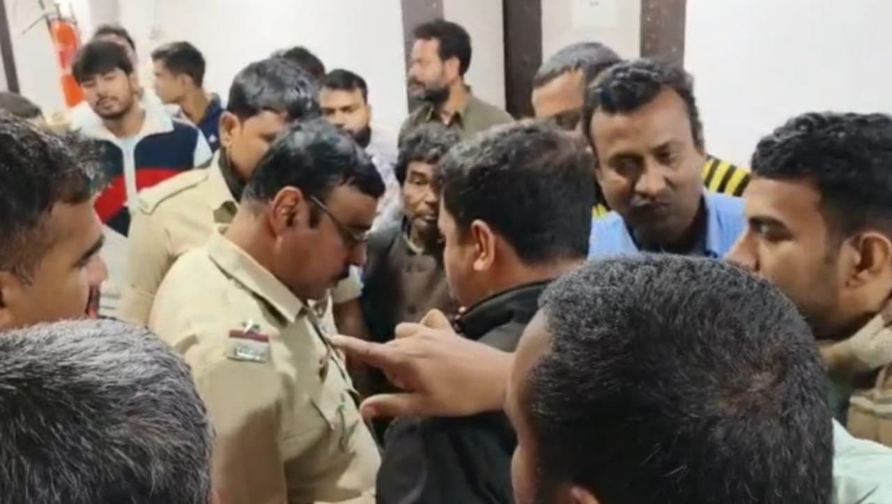 Man dies while undergoing examination in pathology lab