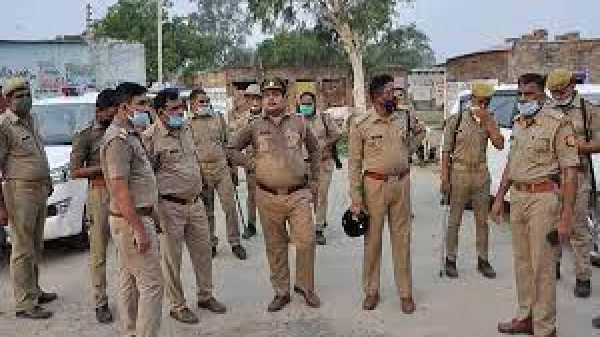  11 disciplinary actions 3 salary cuts later utter pradesh bareilly cop ishrat ali khan forcibly retired for misbehaviour