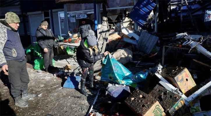 Strike on busy market kills 25 in Russian-held Donetsk