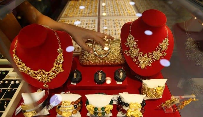 Fake gold price case 